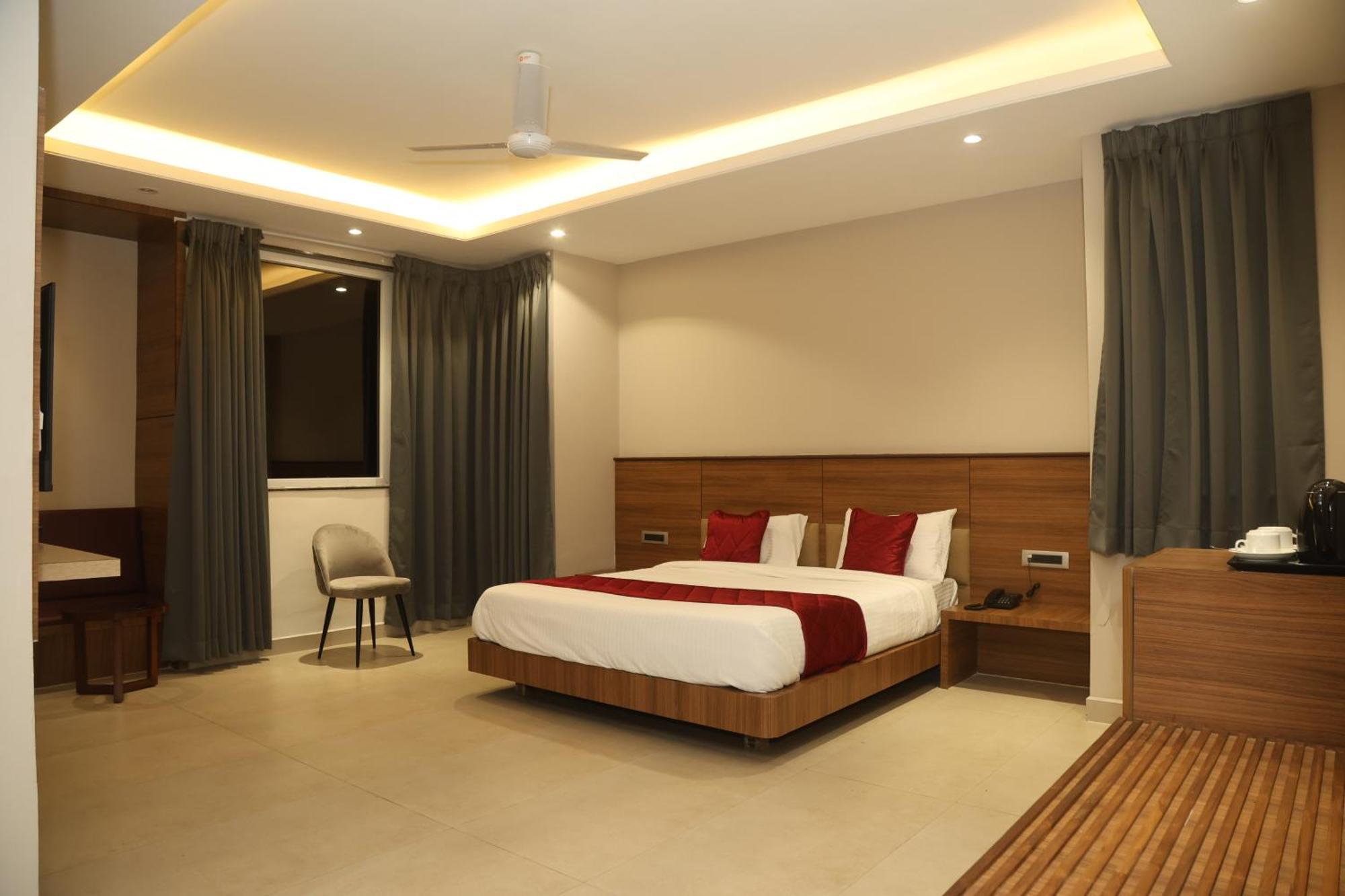 Hotel Rohika Aau-Igh Guwahati Zewnętrze zdjęcie