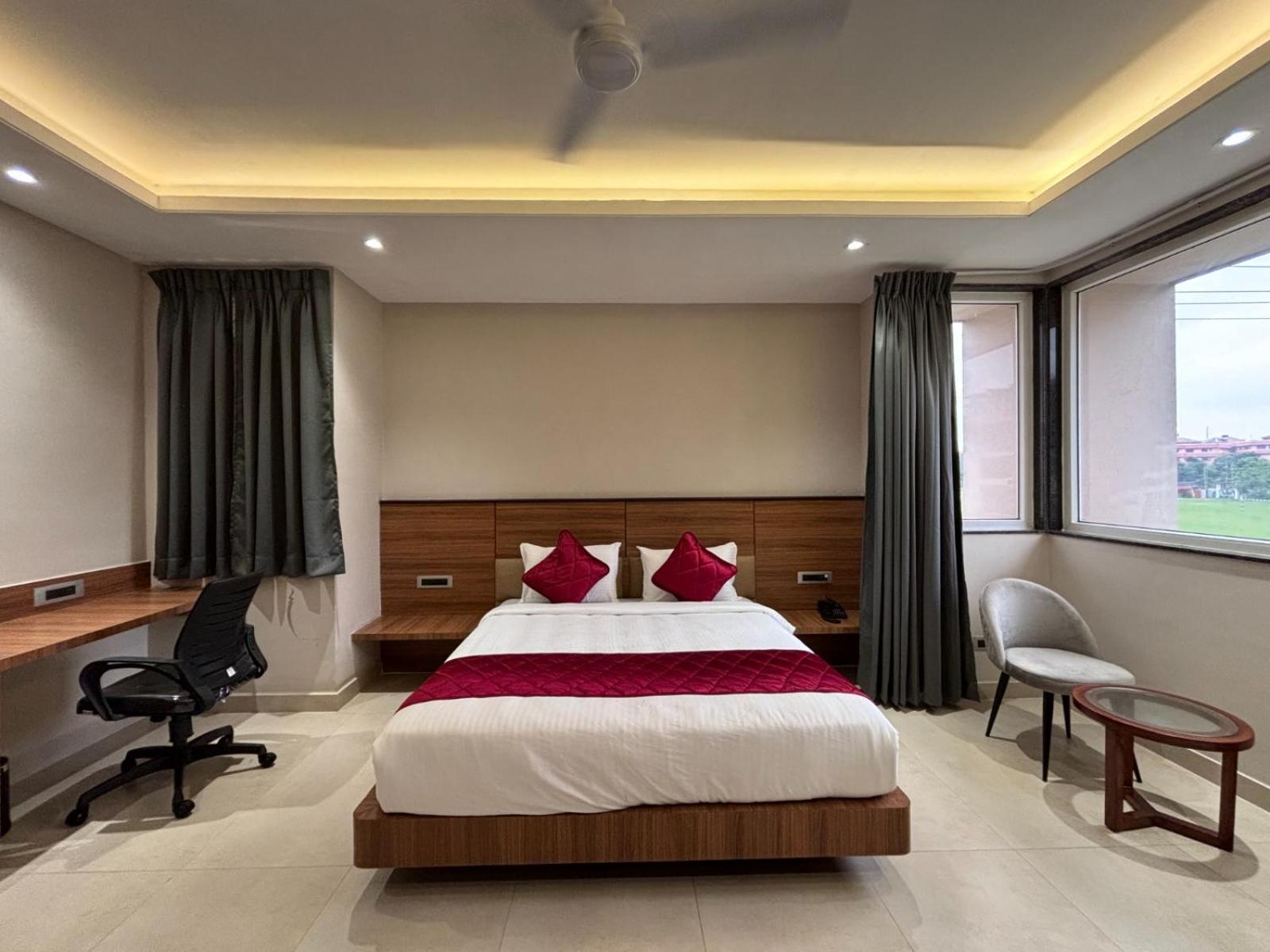 Hotel Rohika Aau-Igh Guwahati Zewnętrze zdjęcie